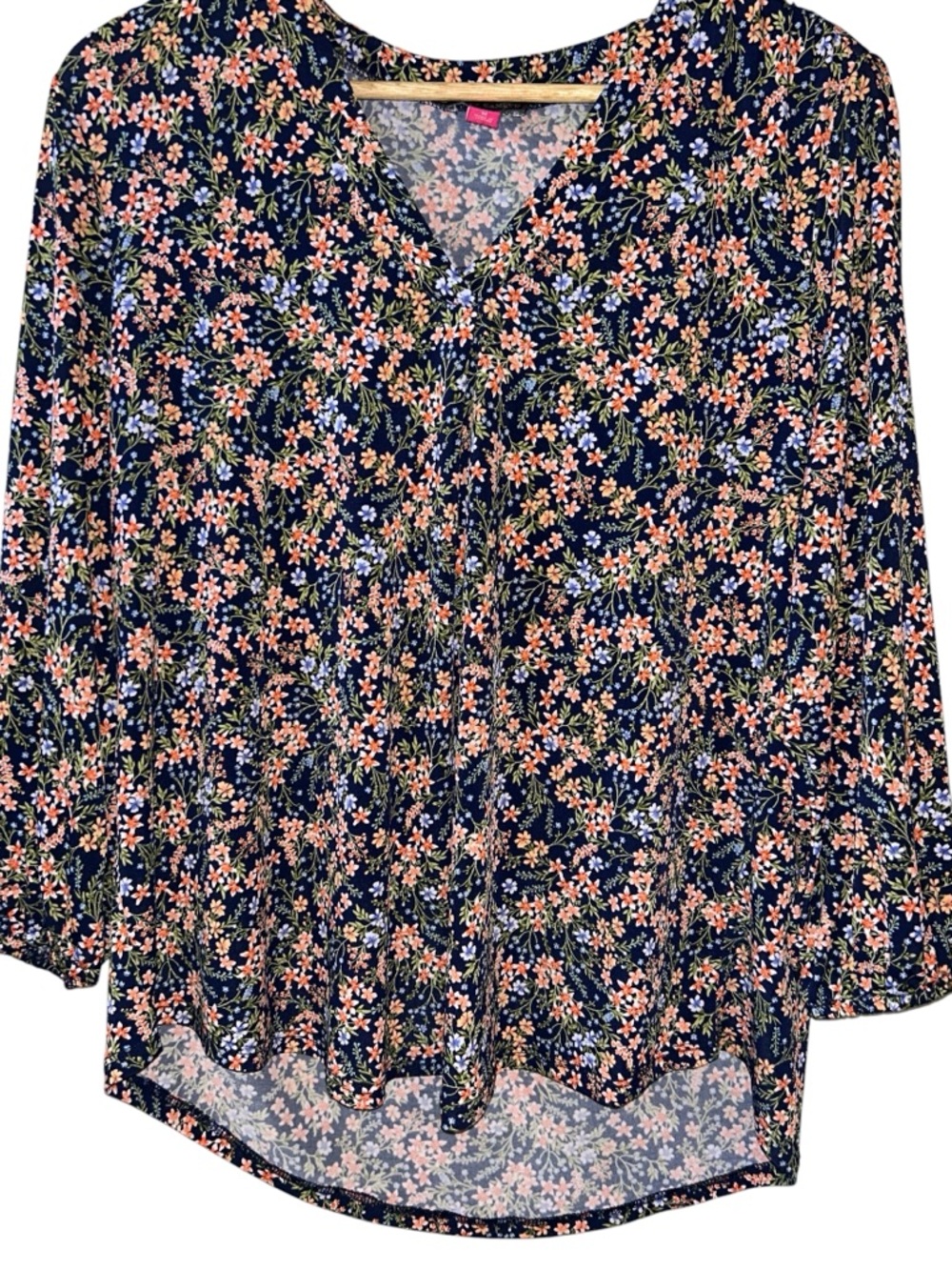 Vince Camuto Floral V-Neck Blouse Women’s Medium Spring Cottagecore